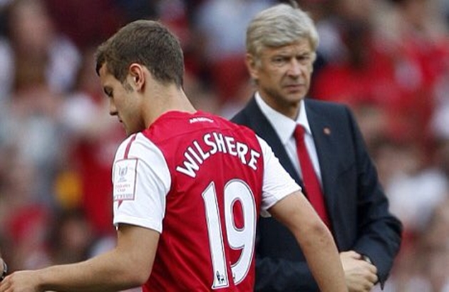Ở tuổi 17, Wenger đã trao cho Wilshere cơ hội