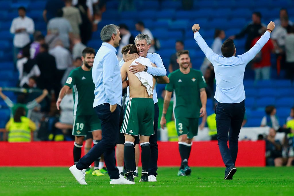 HLV trưởng Real Betis, Quique Setién và các học trò sau trận