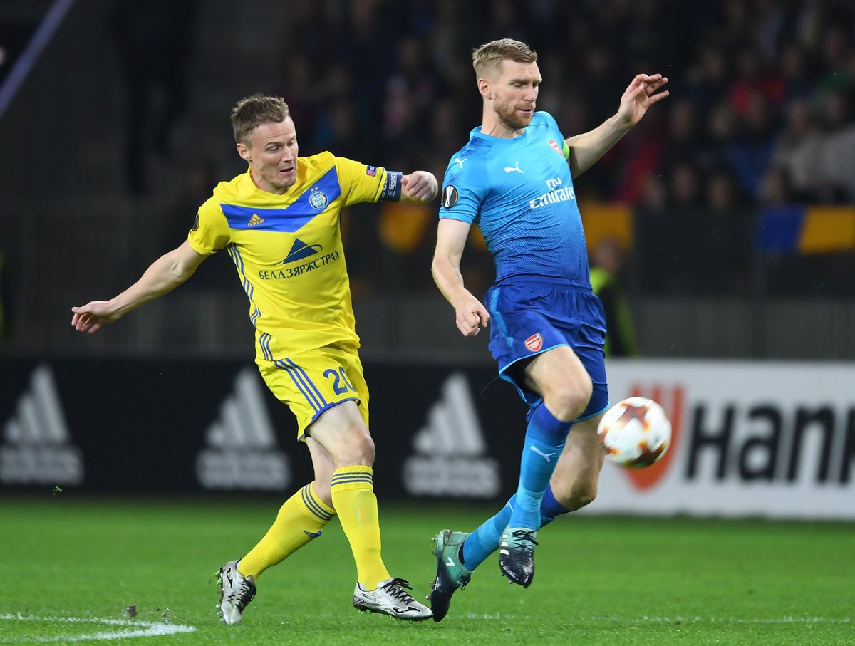 Hàng phòng ngự Arsenal cũng chơi không hay lắm ở trận này.