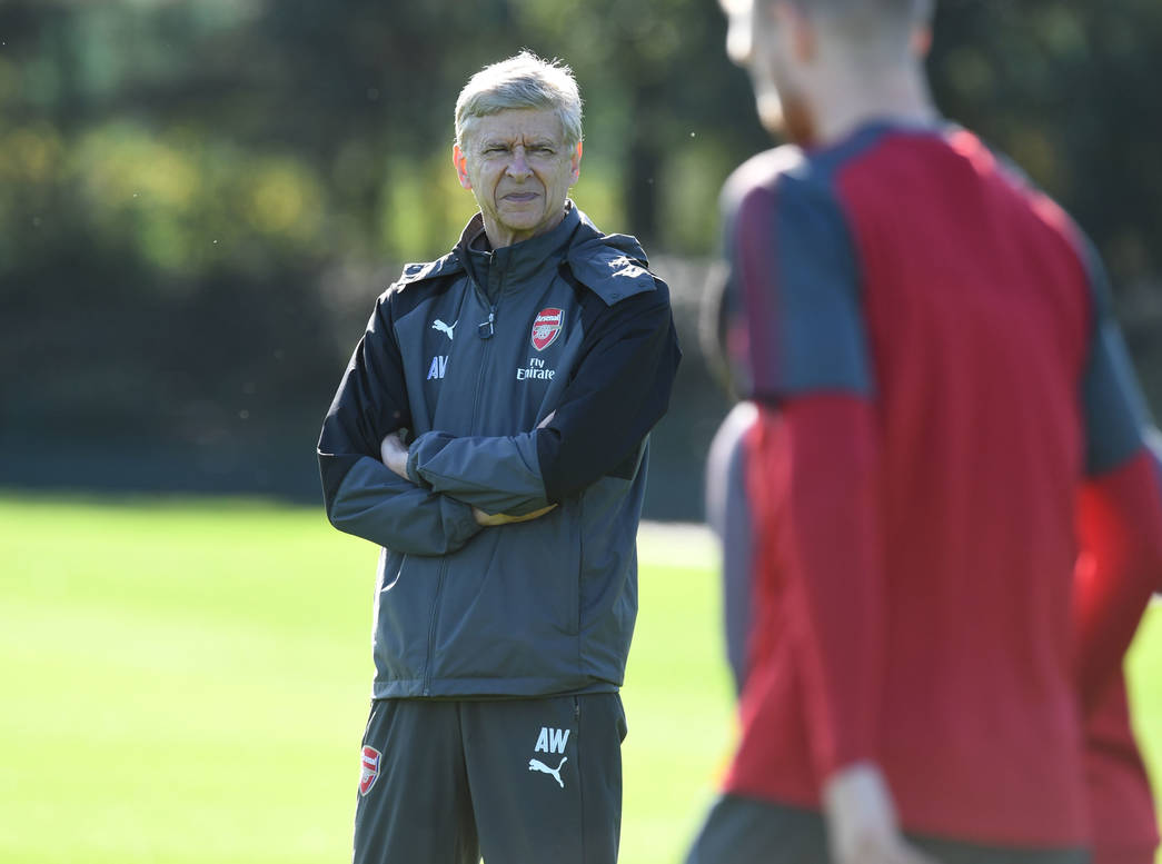 Alexis Sanchez hóa diễn viên hài trên sân tập Arsenal - Bóng Đá