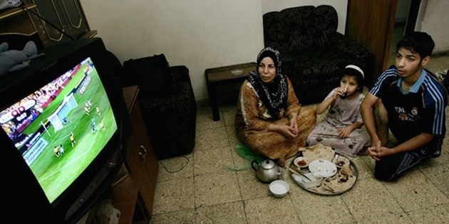 Cảnh xem bóng đá ở Iraq