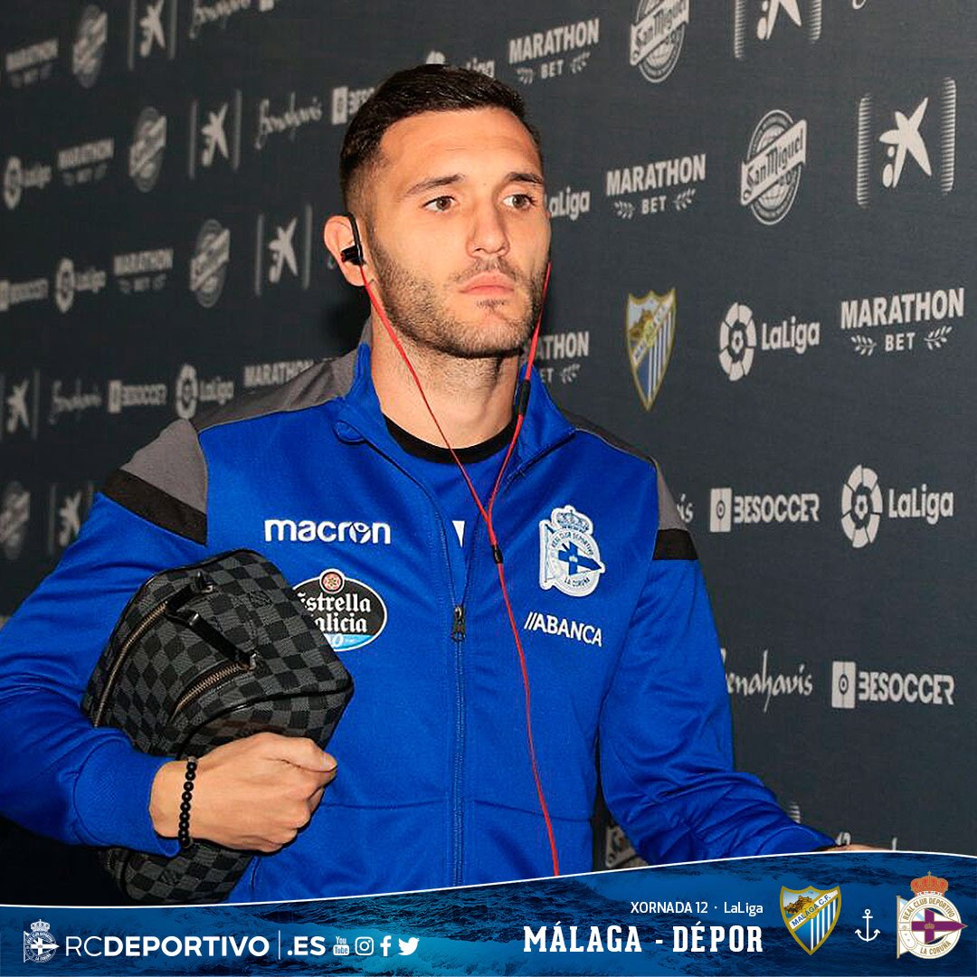 Lucas Perez thất vọng sau trận đấu.