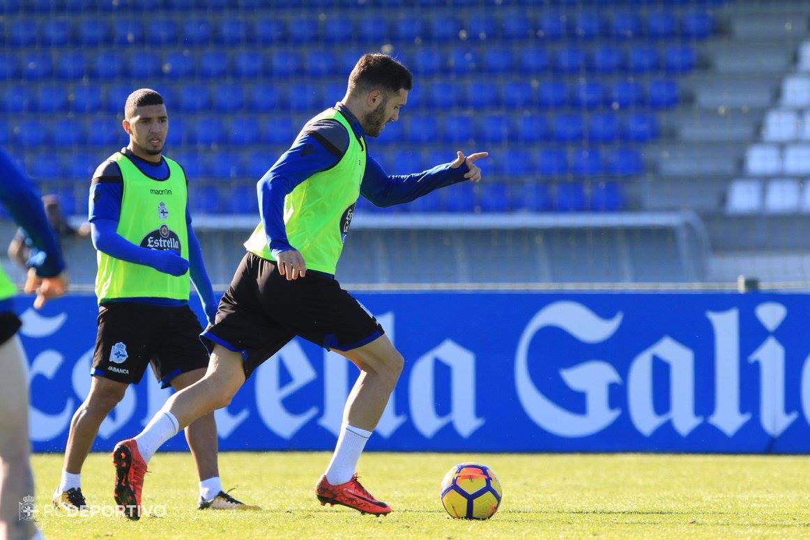 Arsenal thật sự không muốn để Lucas Perez về lại CLB thời thơ ấu Deportivo La Coruna, và màn trình diễn gần đây của Lucas Perez đã chứng minh điều đó.