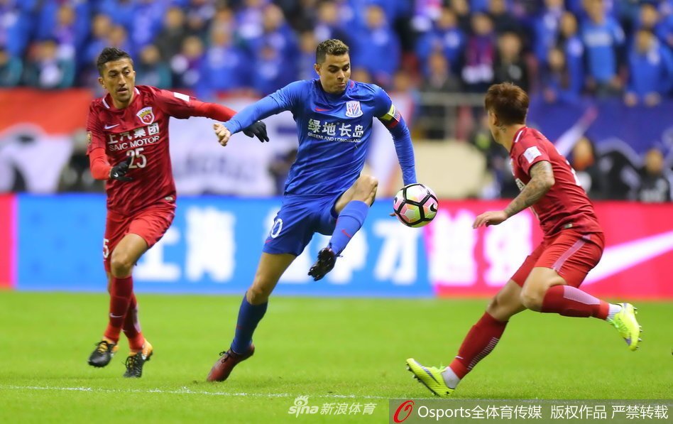 Họ đã trắng tay ở giải VĐQG và AFC Champions League (thua Urawa Reds (Nhật Bản) ở bán kết.