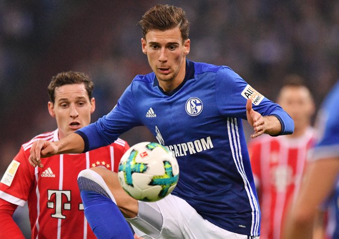 Leon Goretzka lúc này đang nhận sự quan tâm từ Man City, Liverpool, Arsenal và Bayern Munich.