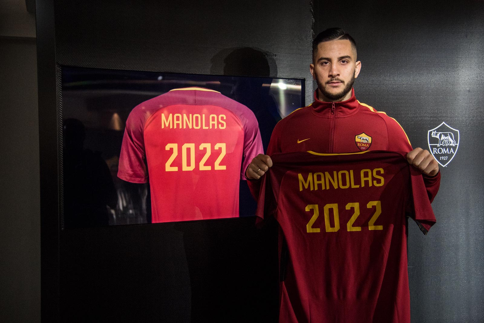 CLB thành Rome và trung vệ người Hy Lạp đã đồng ý ký vào một bản hợp đồng gia hạn có thời hạn 3 năm, giữ chân anh ở lại CLB đến tháng 6/2022.  Hợp đồng hiện tại của anh với CLB thành Rome có thời hạn đến năm 2019, và trong quá khứ, cầu thủ suýt nhiều lần rời khỏi CLB.