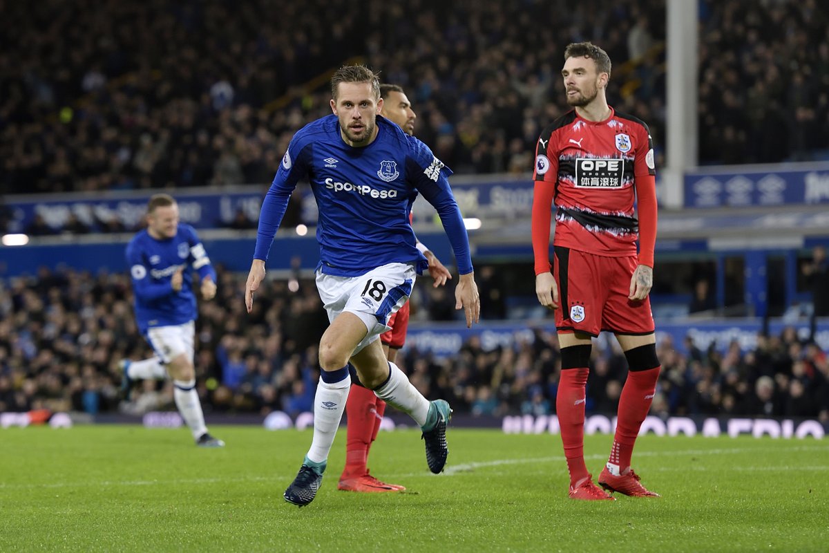 Bàn thứ 2 sau ba trận của tân binh đắt giá Everton.