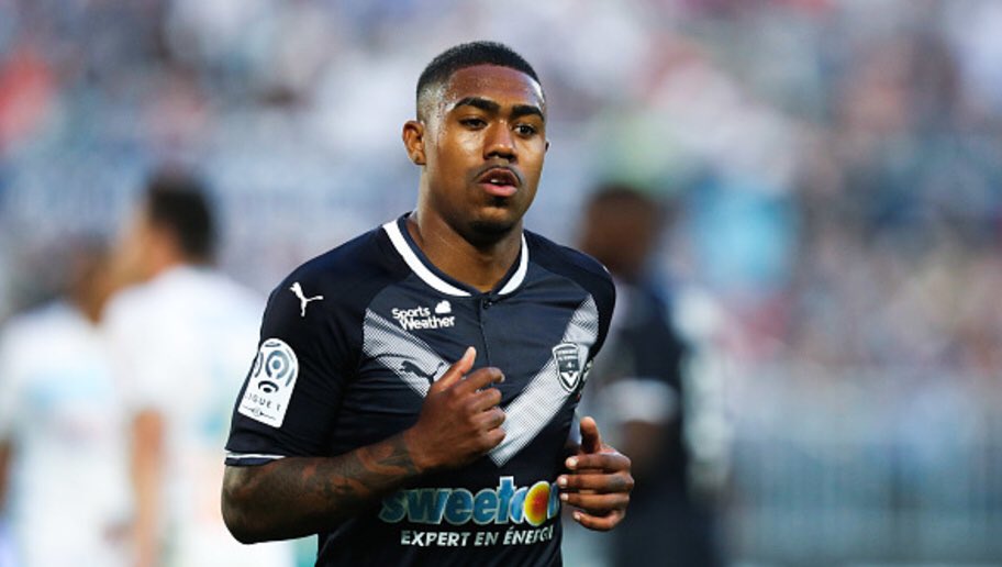 Malcom chỉ mới đến Ligue 1 vào kỳ chuyển nhượng mùa Đông năm 2016 với giá 5 triệu euro từ CLB Brazil Corinthians.