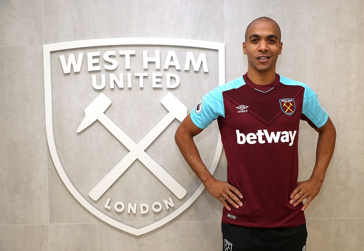 Mùa Hè năm 2016, Joao Mario chuyển đến Inter từ Sporting Lisbon với giá tới 45 triệu euro.
