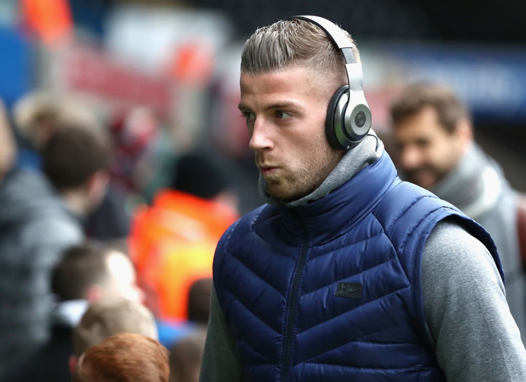 Tình hình thương thảo hợp đồng của Tottenham Hotspur với trung vệ xuất sắc Toby Alderweireld đã bế tắc,
