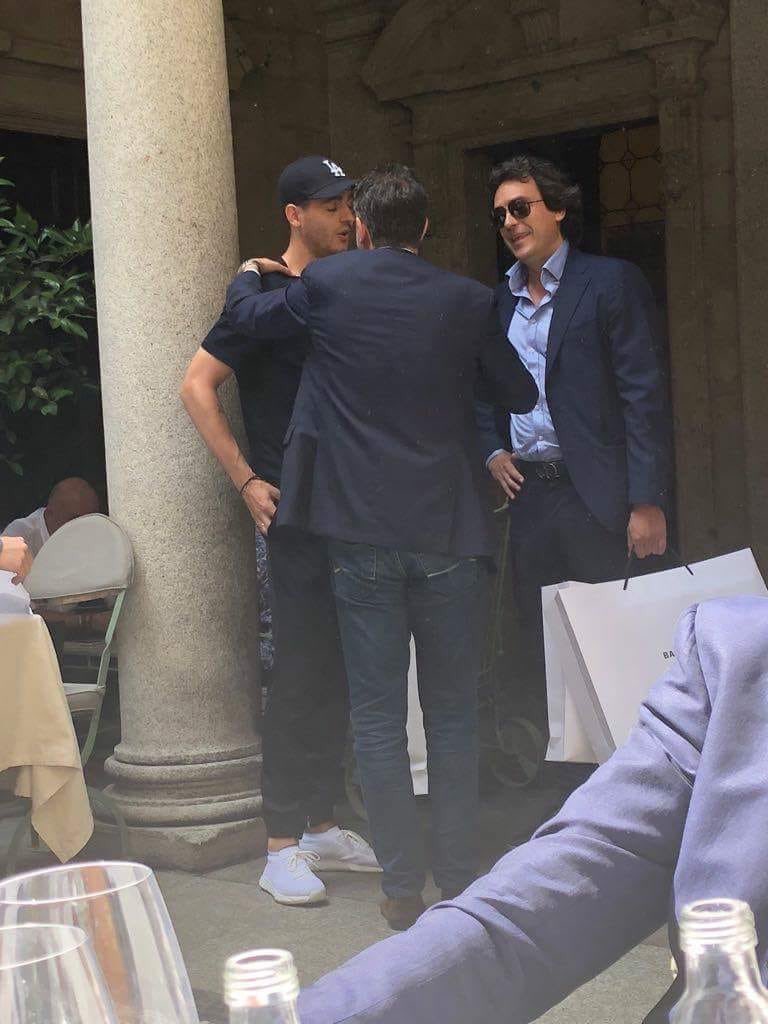 Alvaro Morata và người đại diện đã có mặt ở Italia để gặp giám đốc thể thao Juventus Fabio Paratici.