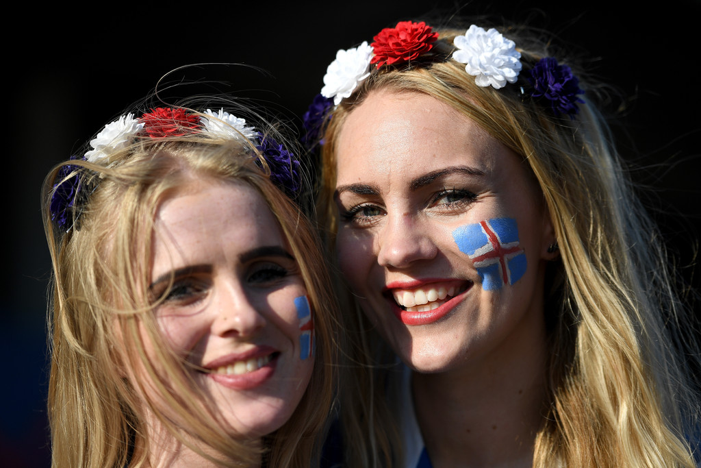 Dân số Iceland tuy không nhiều nhưng rất cuồng bóng đá. Ảnh: Internet.