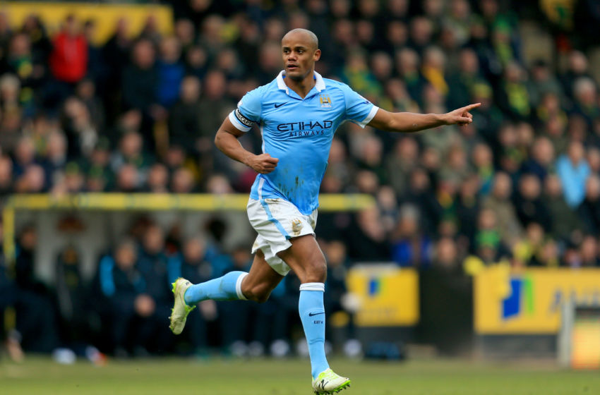 Vincent Kompany. Mặc dù nhiều đồn đoán sẽ ra đi trong mùa hè này, nhưng nếu ở lại, Kompany vẫn là chốt chặn đáng tin cậy của Man City. Mùa trước, chấn thương đã làm anh không thể cống hiến nhiều nhưng anh đã sẵn sàng trở lại. Ảnh: Internet.