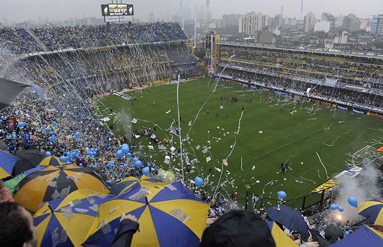 11. La Bombonera (Buenos Aires, Argentina). Sức chứa 49.000 chỗ ngồi, mở cửa từ năm 1940, sân nhà của CLB Boca Juniors.