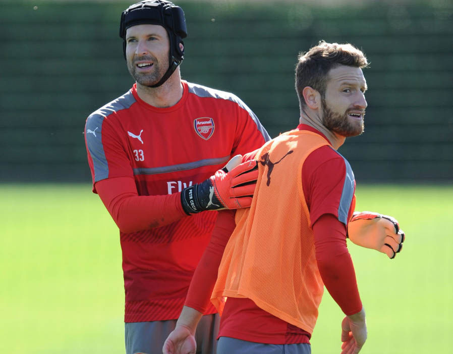 Petr Cech lại có dịp đối đầu đội bóng cũ. Ảnh: Internet.