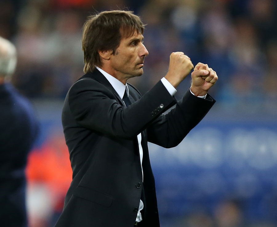 Chelsea của Conte đang trình diễn bộ mặt rất đáng sợ. Ảnh: Daily Star.