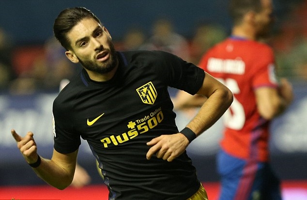 Carrasco ấn định chiến thắng ở phút bù giờ. Ảnh: Daily Mail.