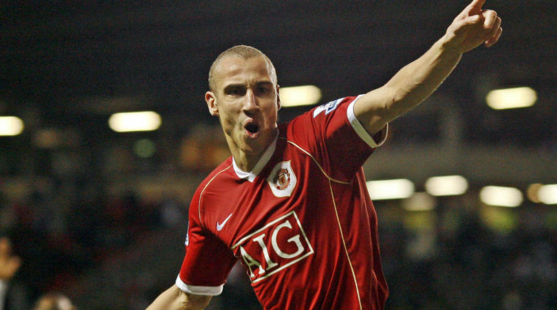 Larsson chỉ khoác áo M.U trong 2 tháng. Ảnh: FourFourTwo.