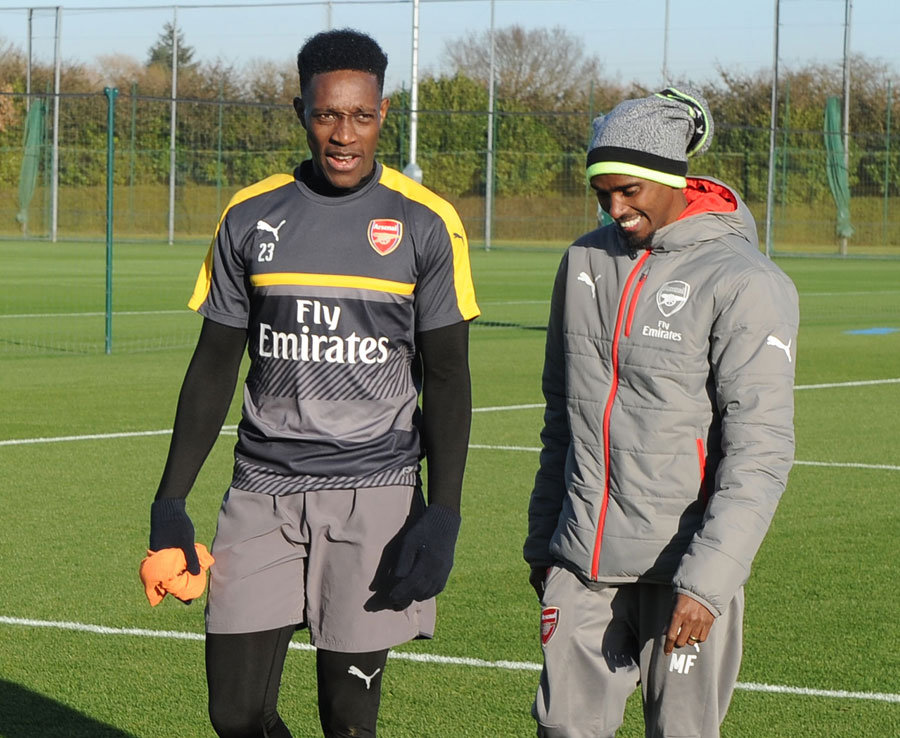 Arsenal đón vị khách quý trong buổi tập mới nhất - Bóng Đá