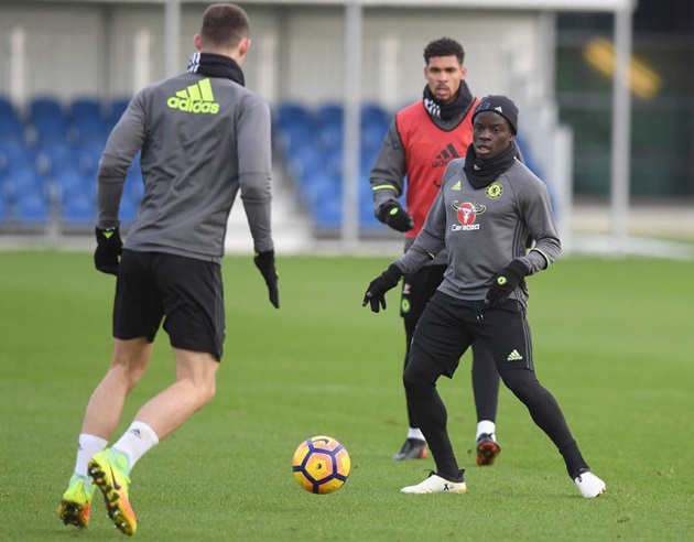 Tiền vệ người Pháp đang là con bài chiến lược quan trọng trong đội hình Chelsea. Ảnh: Express.