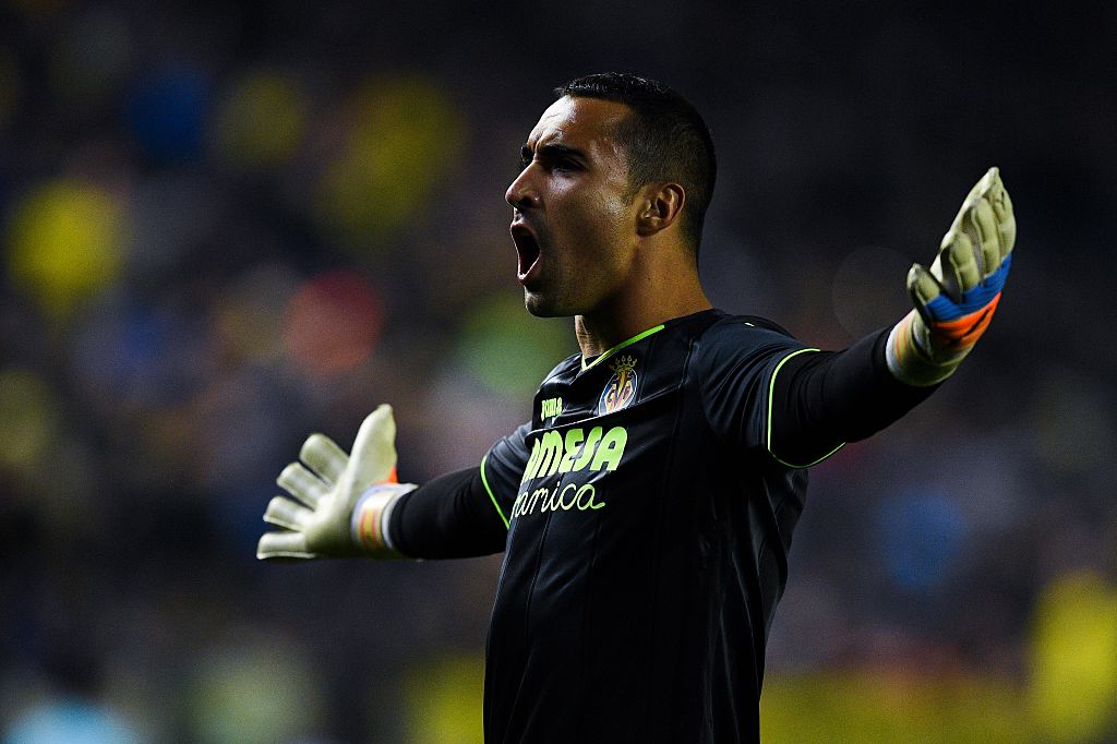 17. Sergio Asenjo - CLB: Villarreal - Số lần thành công ở vị trí hậu vệ quét: 14. Ảnh: Squawka.