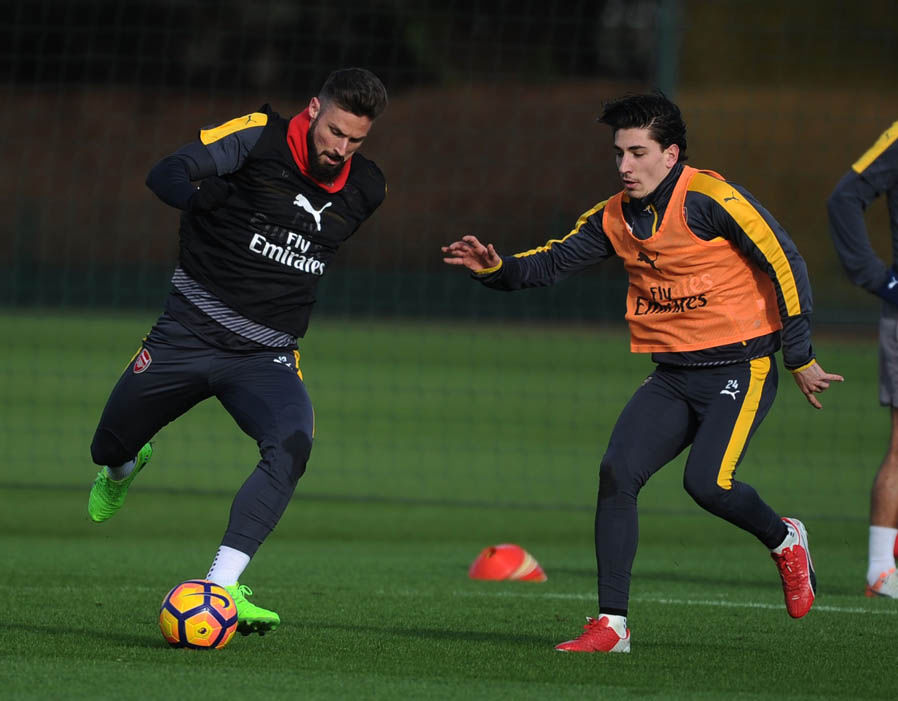 Các bài tập một đối một được thực hiện rất nhiều. Ảnh: Express.