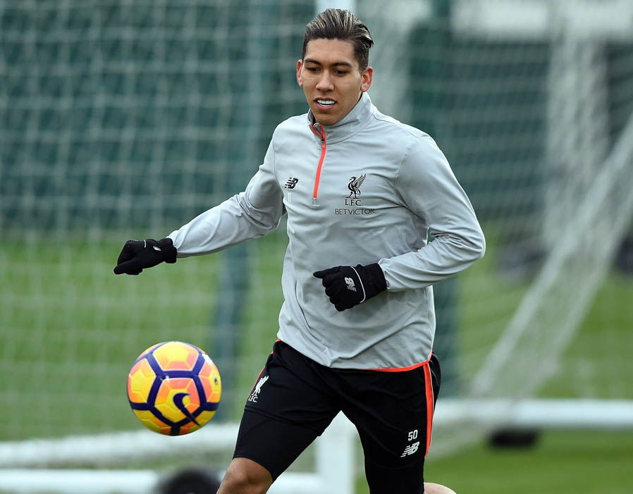 Firmino đang thi đấu khá hay trong mùa này dưới bàn tay của Jurgen Klopp. Ảnh: Express.