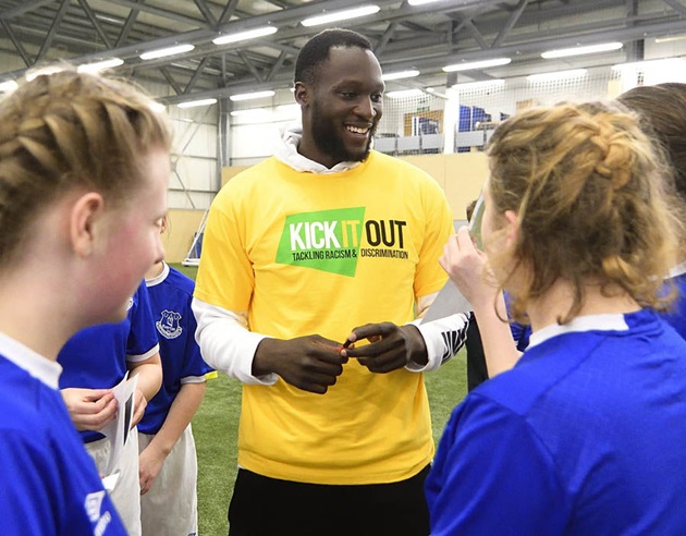 Anh có mặt ở sân tập Finch Farm từ rất sớm. Ảnh: Express.