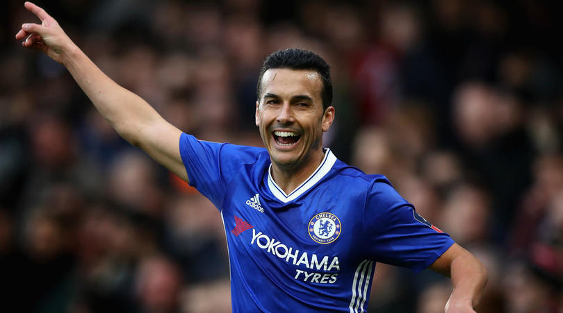 Pedro cho rằng Hazard mới là người hay nhất của Chelsea. Ảnh: FourFourTwo.