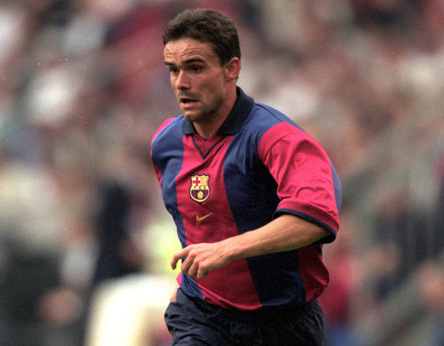 Marc Overmars - 40 triệu euro ở thời điểm năm 2000 là một con số rất lớn để mua Overmars, nhưng Barca nhận lại chẳng bao nhiêu. Ảnh: Express.