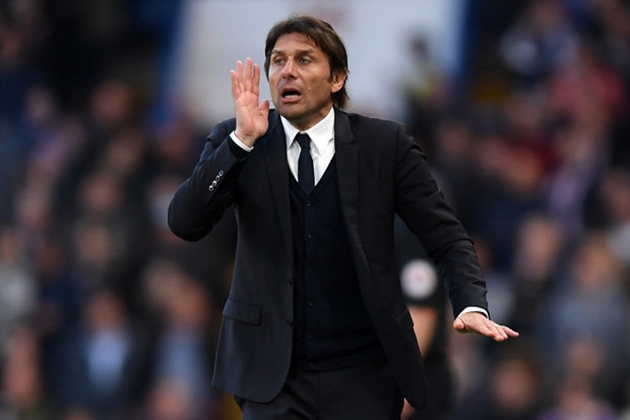 Conte nhận lời đề nghị cực khủng từ PSG. Ảnh: Daily Star.