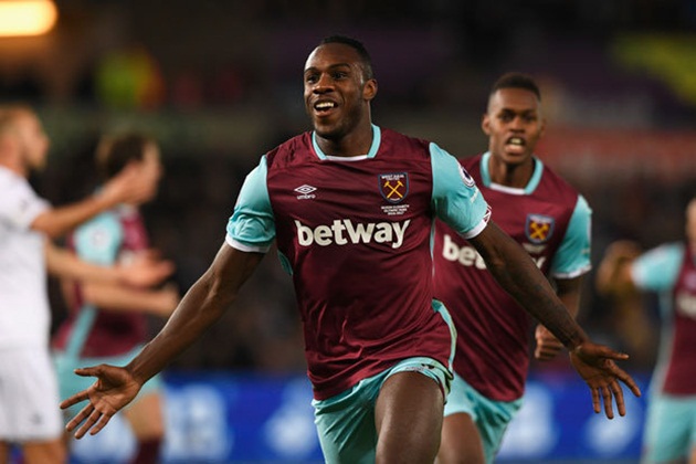 Antonio quyết định ở lại West Ham. Ảnh: Daily Star.