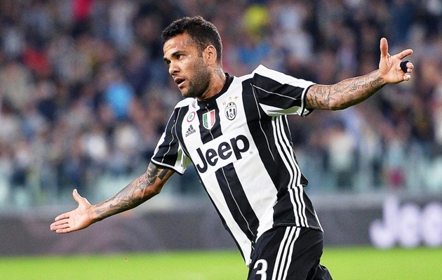 2. Dani Alves (Juventus) - 26 đường chuyền quyết định.