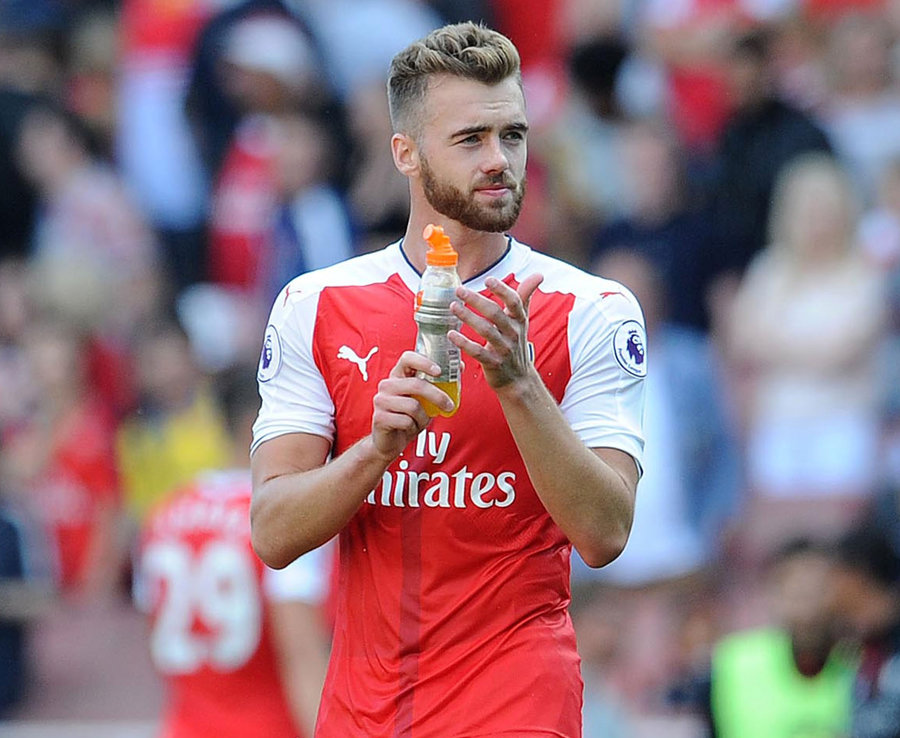 Calum Chambers - Làm cực tốt trong công tác phòng ngự tại Middlesbrough mùa giải vừa rồi, Chambers liệu có tiếp tục phong độ đó để lấy lòng Wenger? Ảnh: Daily Star.