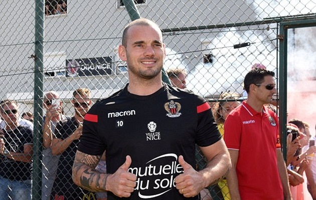 Hy vọng kinh nghiệm đỉnh cao của anh sẽ giúp đỡ đội bóng rất nhiều trong mùa giải tới. Ảnh: Daily Mail.