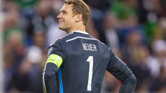 14 - Tại Bundesliga mùa trước, Manuel Neuer chỉ thi đấu 26 trận nhưng giữ sạch lưới đến 14 lần, hơn một nửa.