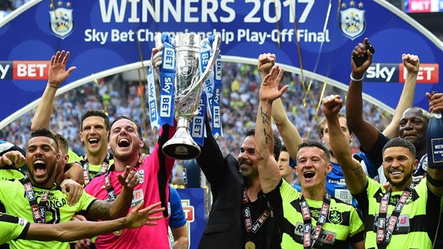 Huddersfield là tân binh của Ngoại hạng Anh.