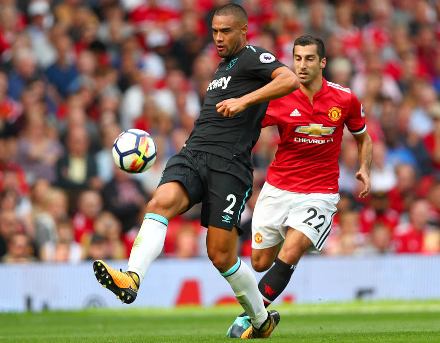 10. West Ham - Chuyền thành công 315 lần. Ảnh: Express.