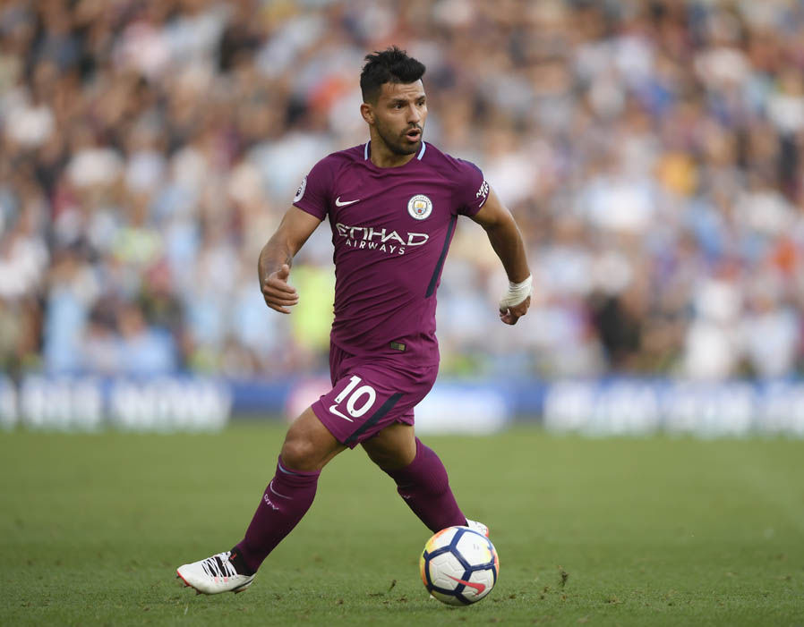 1. Manchester City - Chuyền thành công 691 lần. Ảnh: Express.