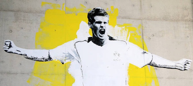 Những huyền thoại của Dortmund được vẽ lên tường.