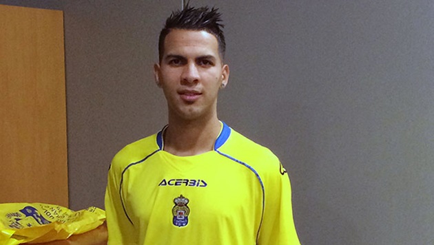 Jonathan Viera đã có 20 pha rê bóng thành công trong mùa giải này, chỉ đứng sau Messi với 31 lần.