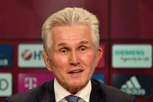 Jupp Heynckes rạng rỡ trong buổi họp báo chính thức nhận chức HLV Bayern Munich.