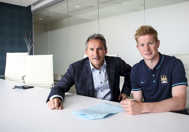 De Bruyne trong khoảnh khắc ra mắt Man City.