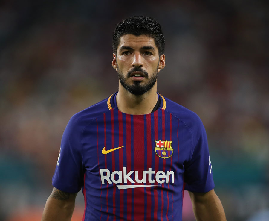Luis Suarez – 5 điểm – Đã được Messi trao một cơ hội tuyệt vời trong hiệp một nhưng không thể tận dụng thành công. NHM Barca vẫn phải chờ thêm khá lâu để thấy một Suarez ghi bàn khủng khiếp trở lại.
