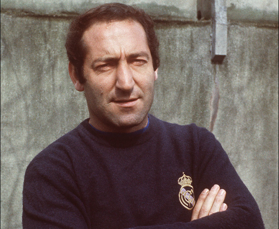 Tiền vệ trái: Francisco Gento.
