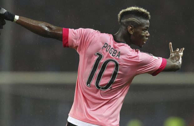 Pogba đã có mặt ở Manchester. Ảnh: Internet.