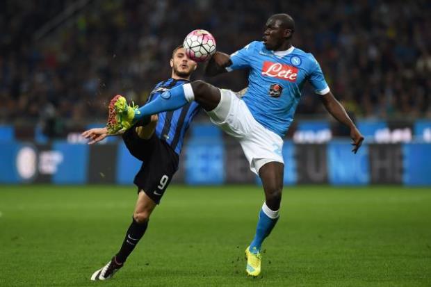 Kalidou Koulibaly được Chelsea thèm khát. Ảnh: Internet.