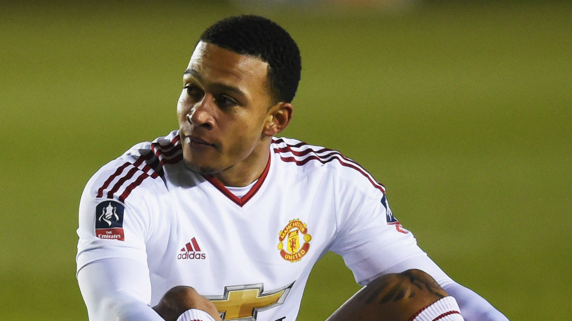 Depay không được đến Everton. Ảnh: Goal.
