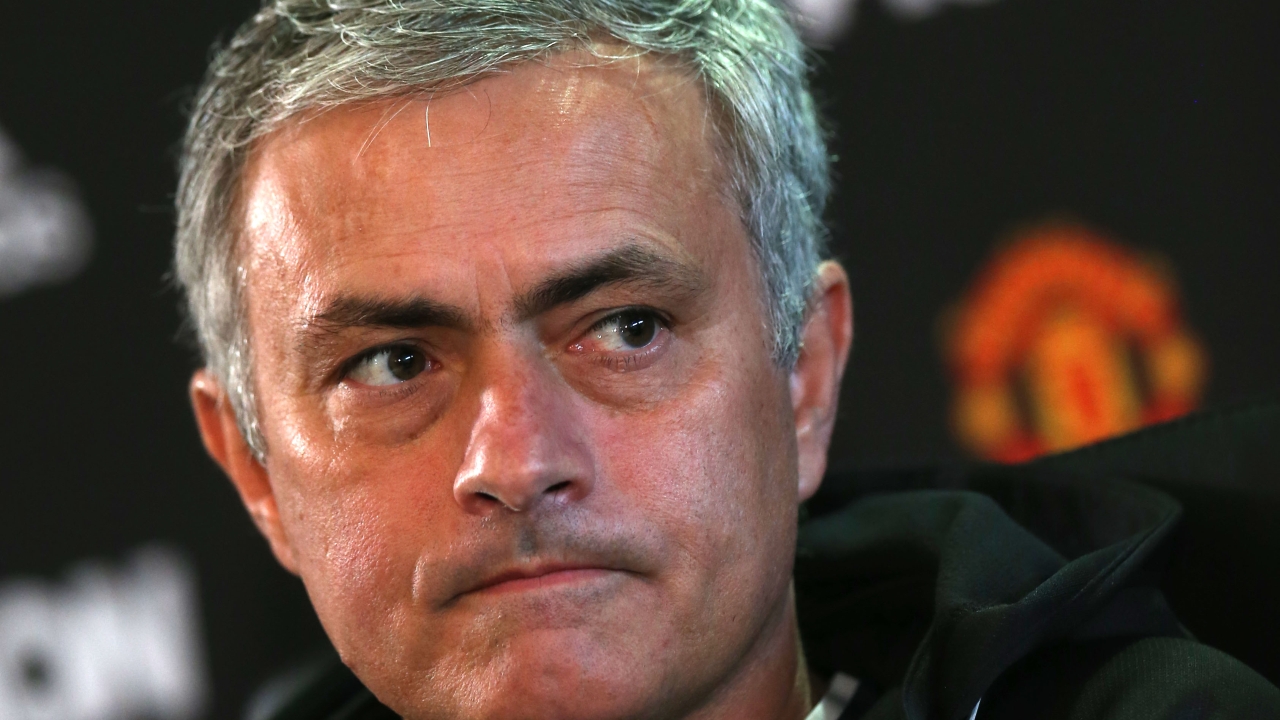 Mourinho sẽ không mua sắm tiền đạo trong mùa Đông.