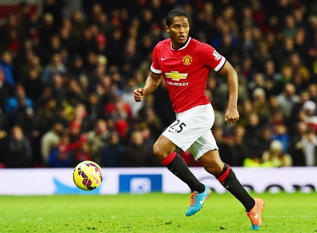 Valencia được Mourinho đưa lên mây.